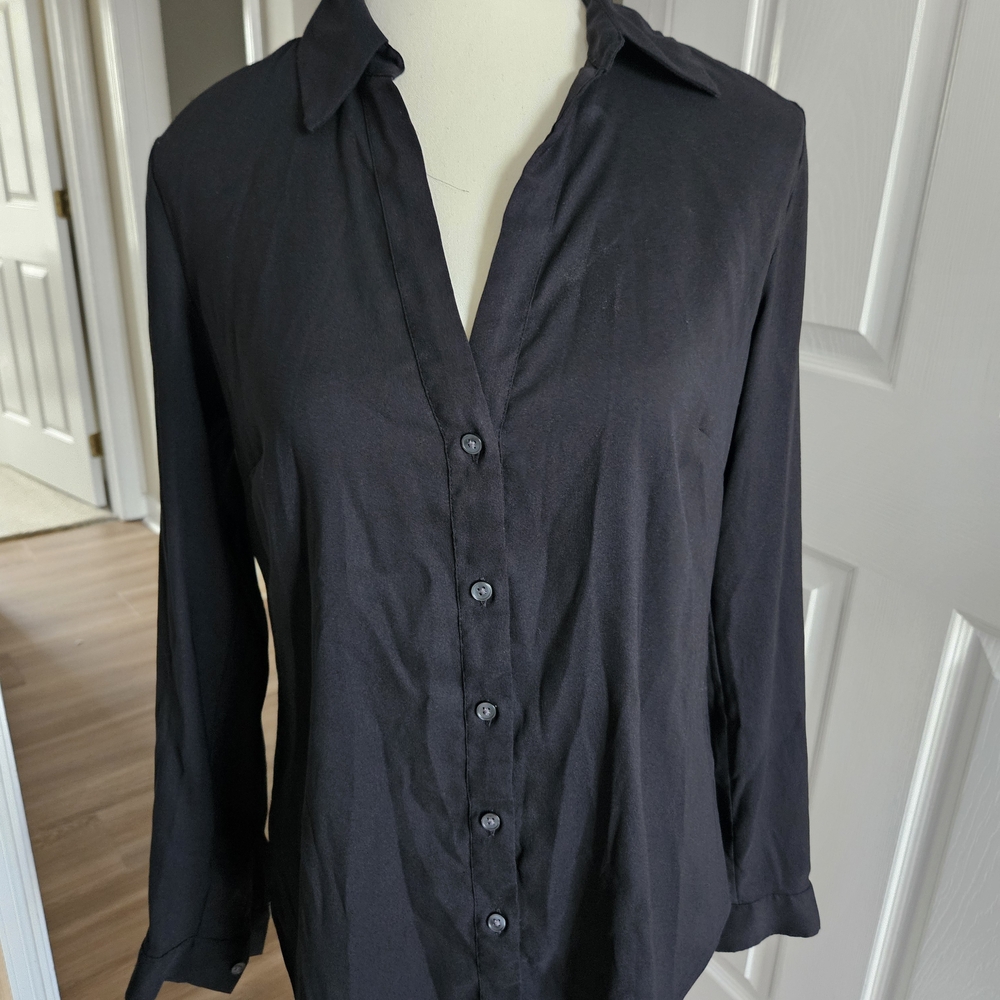 Ann Taylor Essential Black Long-Sleeve Button-Down Shirt